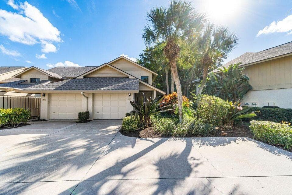 17138 Waterbend Drive # 217, Jupiter FL 33477 photo 2