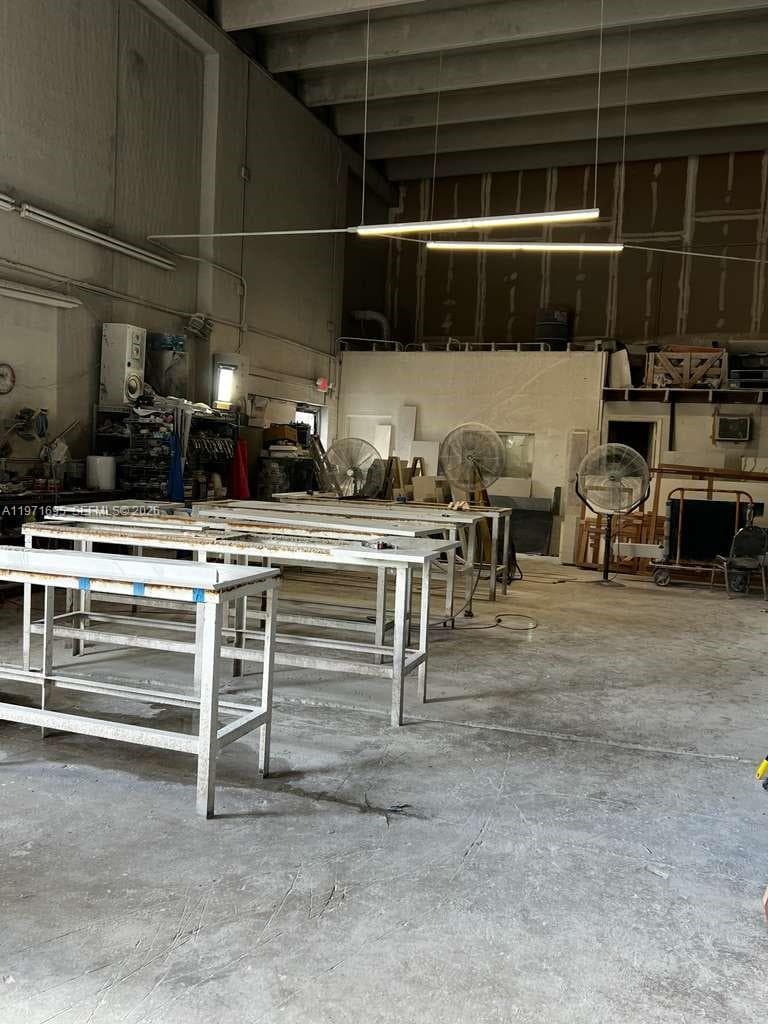 5301 NW 15 ST, Margate FL 33063 photo 3