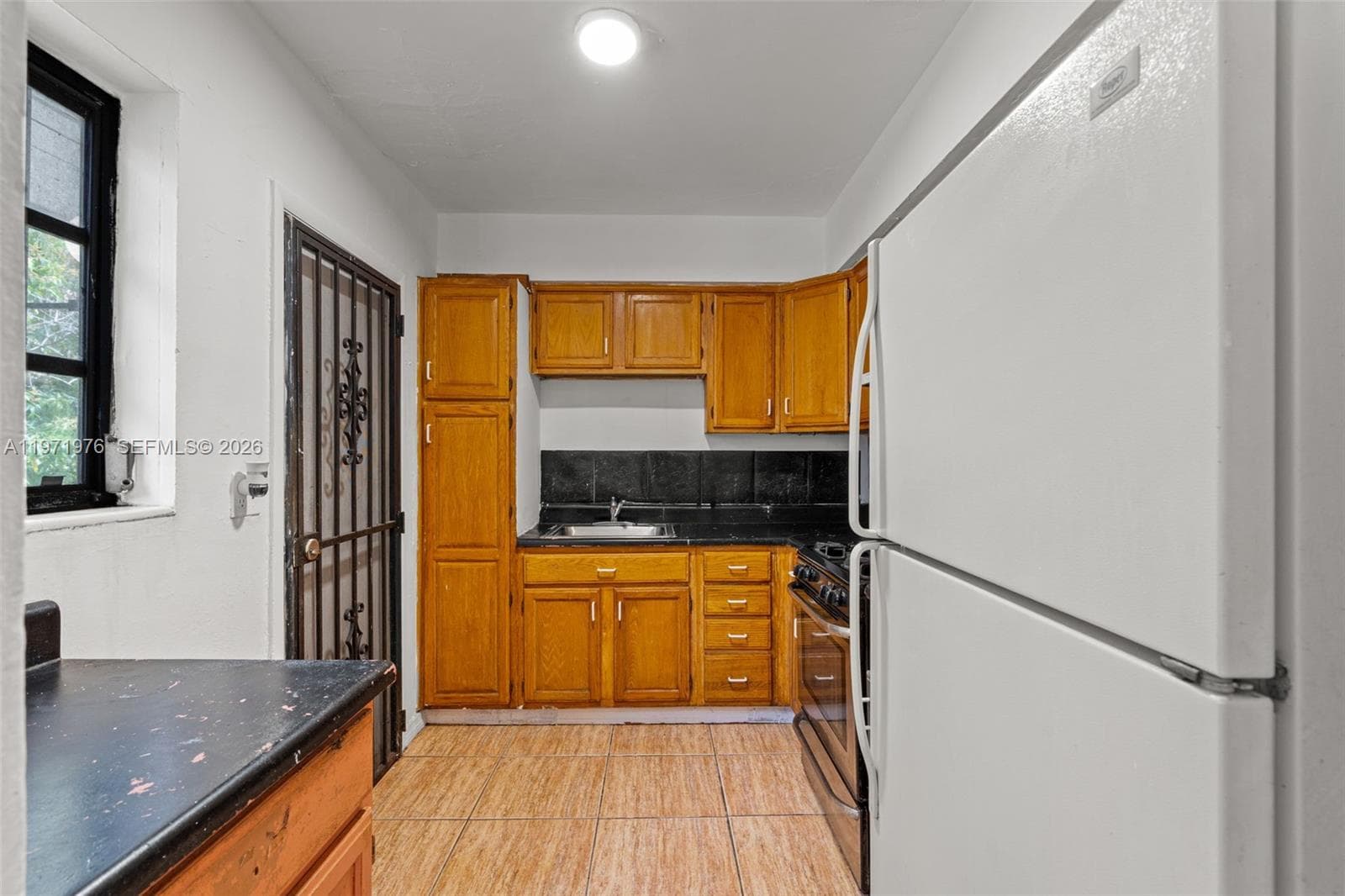 9201 NW 33rd Ave Rd, Miami FL 33147 photo 5