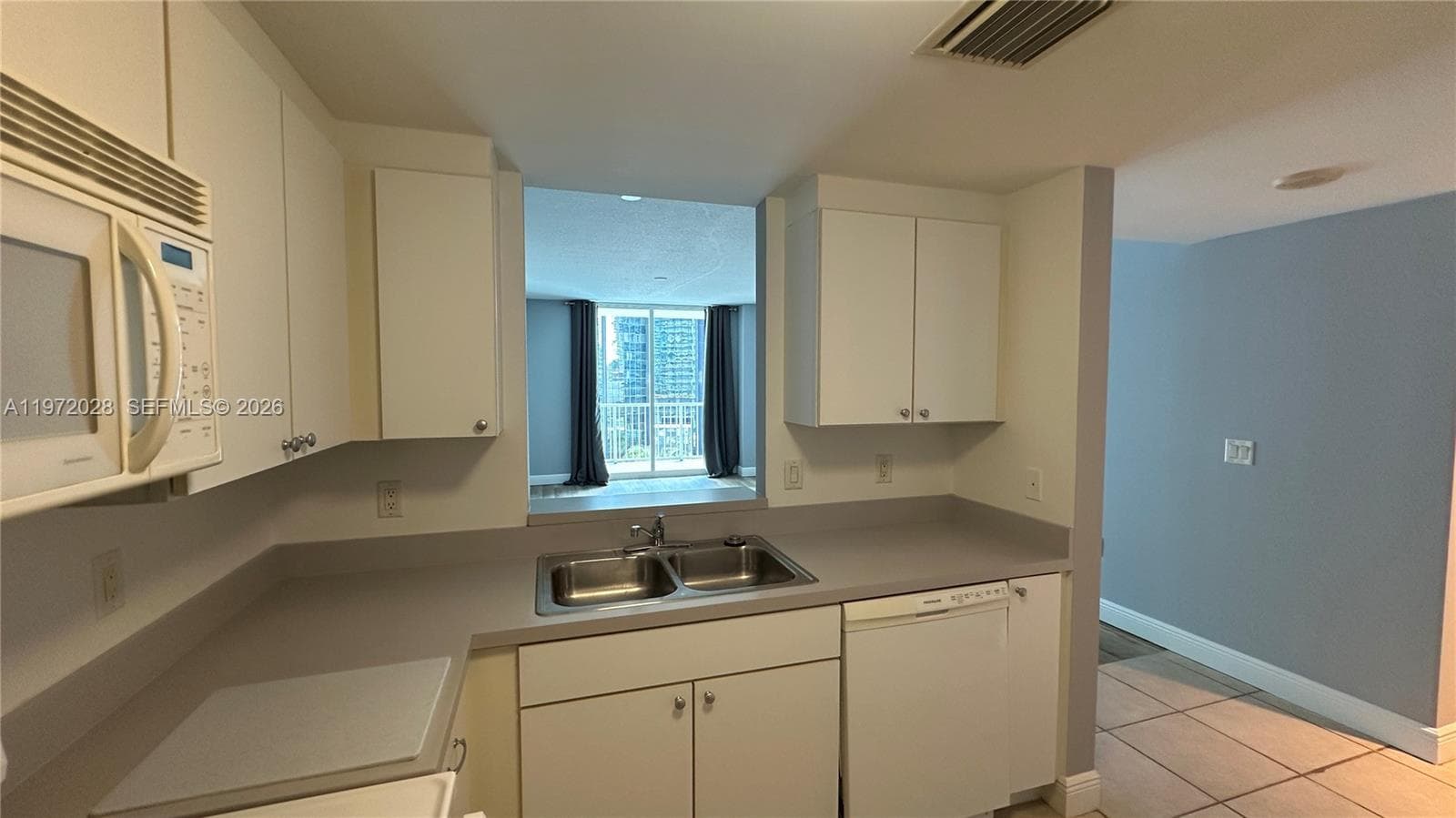 1250 S Miami Ave # 1012, Miami FL 33130 photo 3