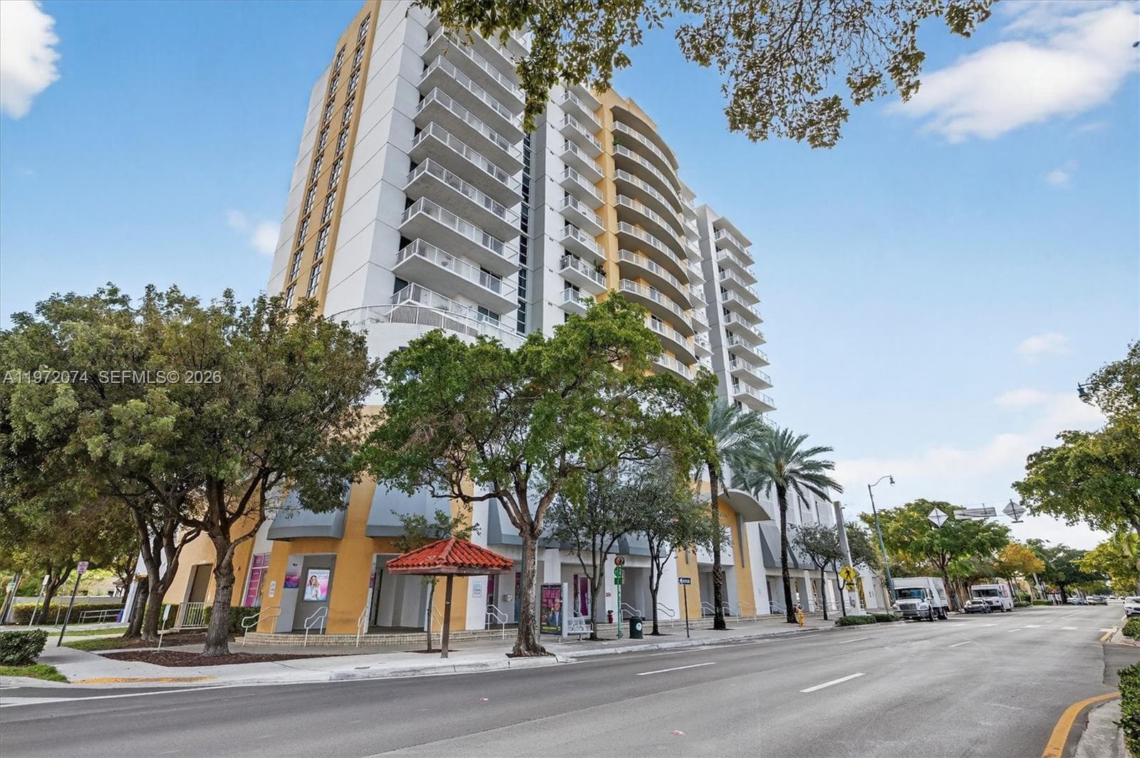 900 SW 8th St # 505, Miami FL 33130 photo 2