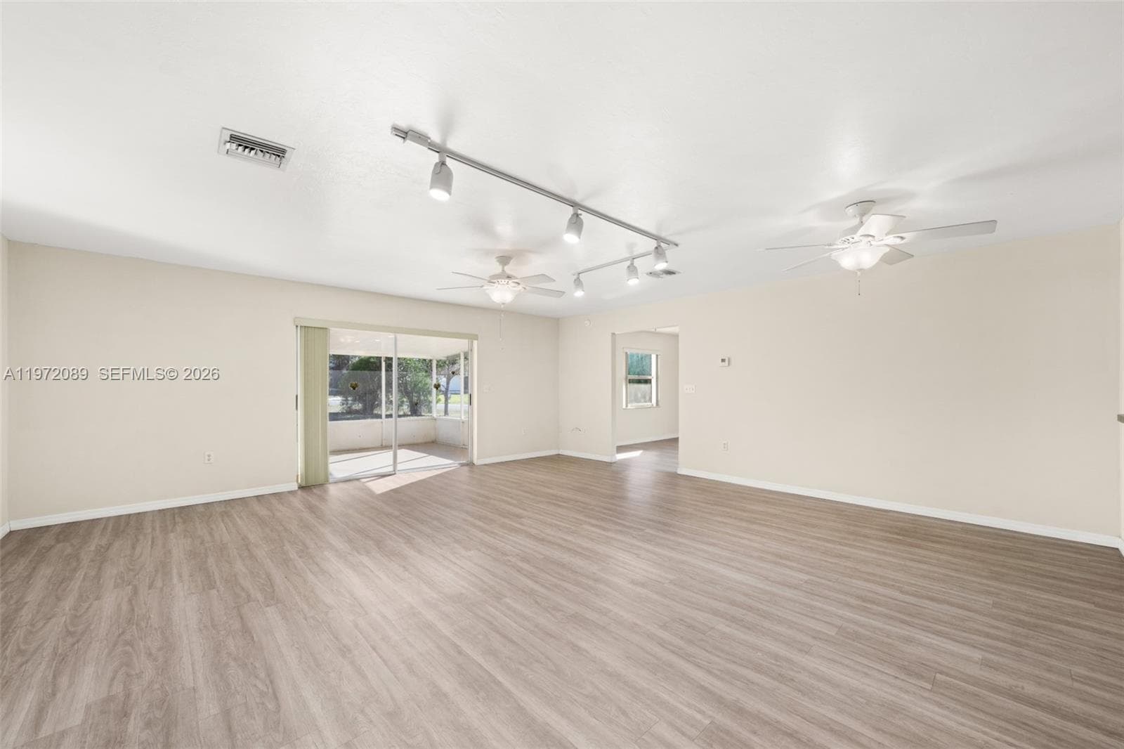 1273 Woodbury Avenue, Sebring FL 33875 photo 5