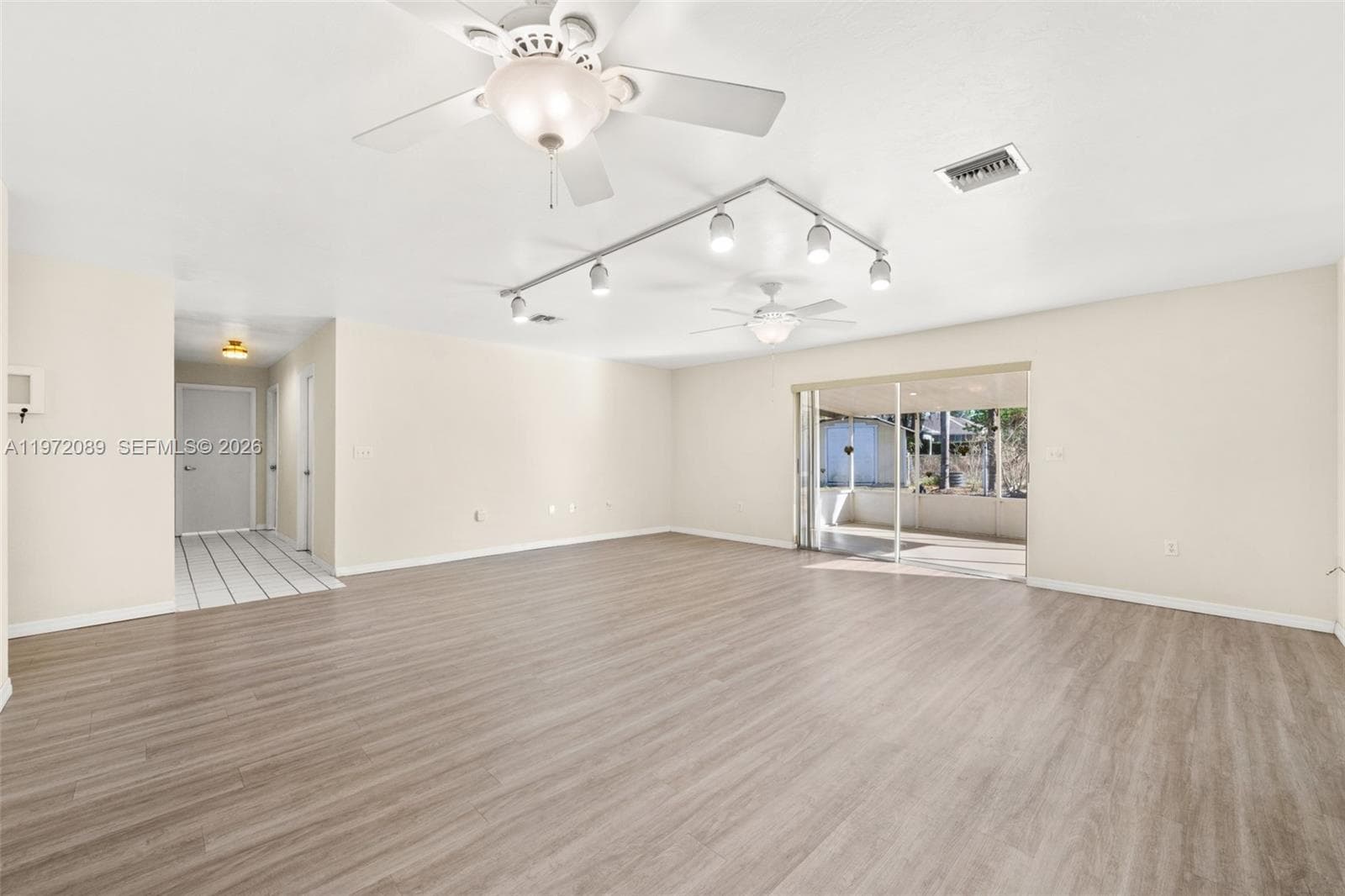 1273 Woodbury Avenue, Sebring FL 33875 photo 4