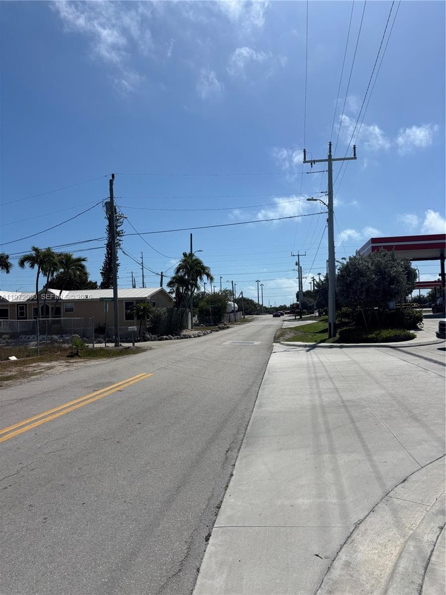 319 Tuskegee Street, Marathon FL 33050 photo 3