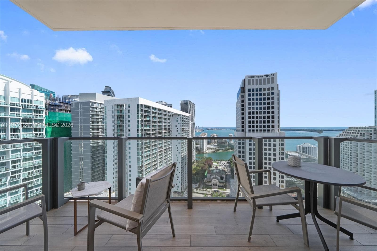 68 SE 6th St # 3209, Miami FL 33131 photo 2