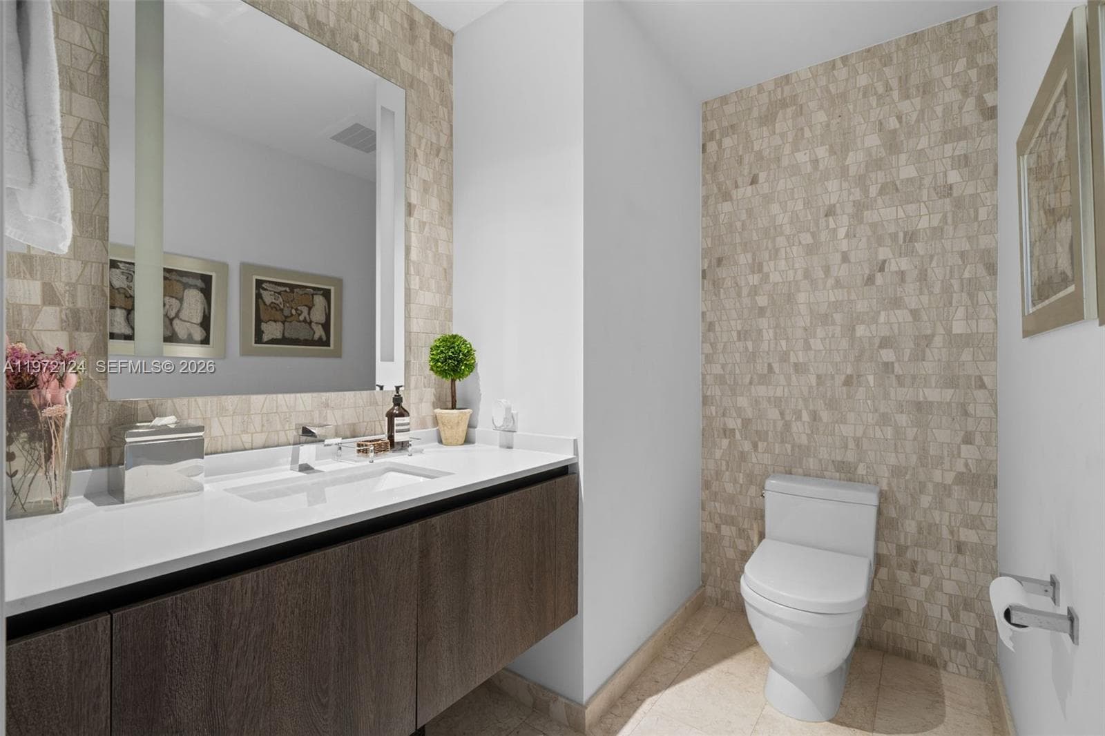 68 SE 6th St # 3209, Miami FL 33131 photo 5