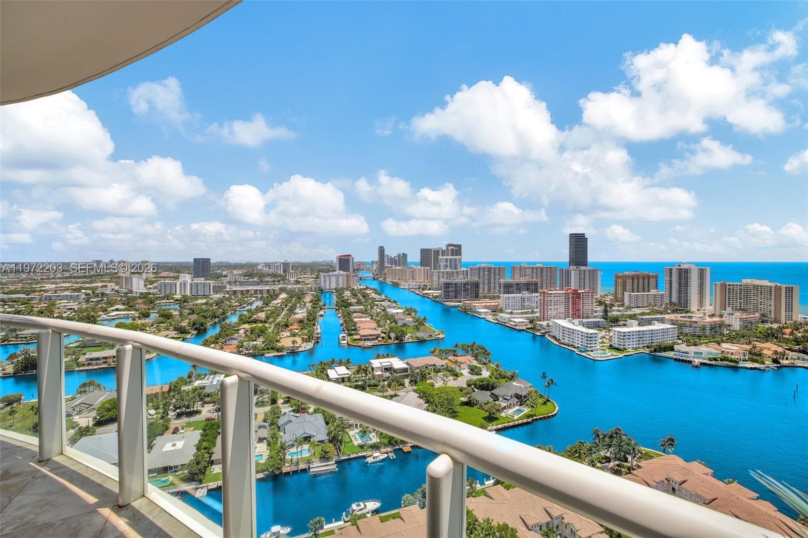 21200 Point Pl, Aventura FL 33180 photo 2