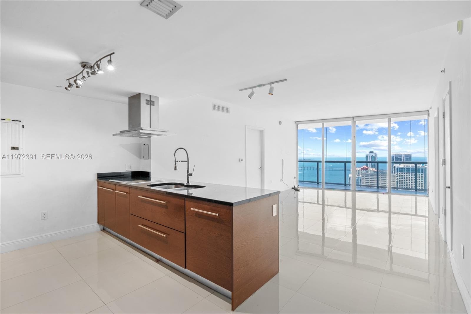 495 Brickell Ave # 4705, Miami FL 33131 photo 5