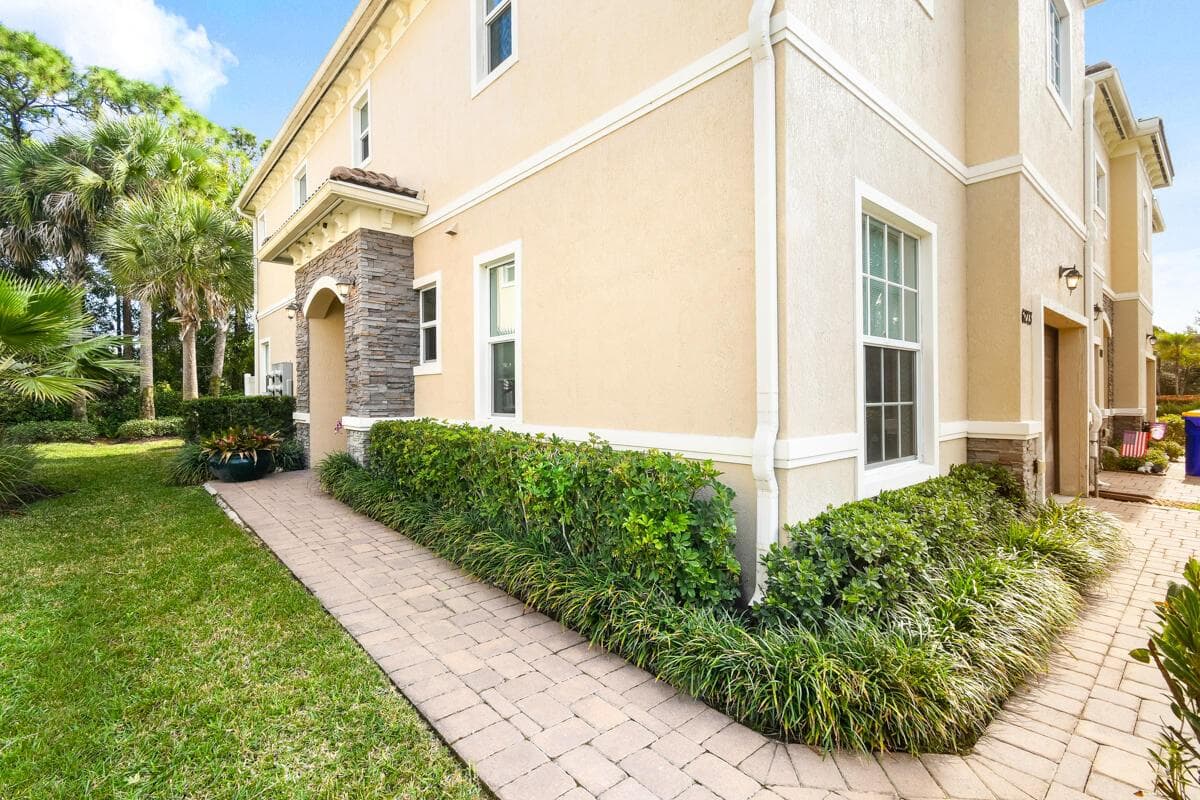 6273 SE Fauna Terrace, Hobe Sound FL 33455 photo 2