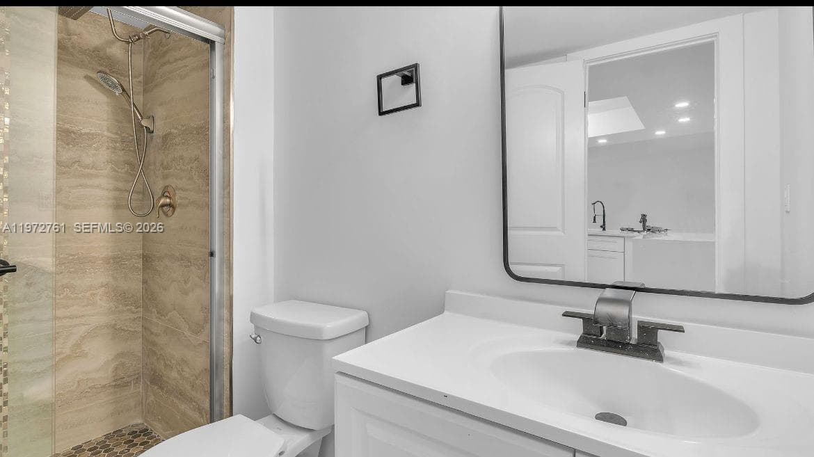 6911 Environ Blvd # 4J, Lauderhill FL 33319 photo 4