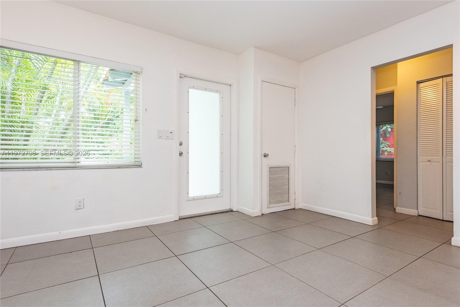 330 NE 86 St, El Portal FL 33138 photo 5