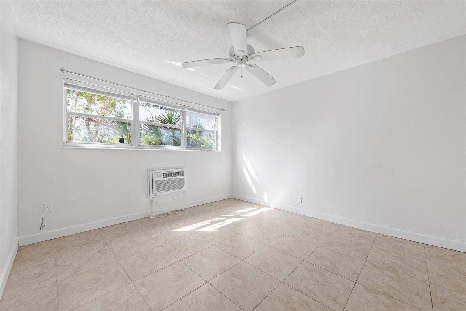 625 Antioch Avenue # 104, Fort Lauderdale FL 33304 photo 4