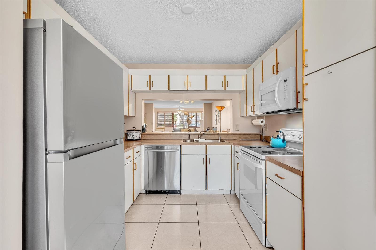 10803 W Clairmont Circle # 102, Tamarac FL 33321 photo 4
