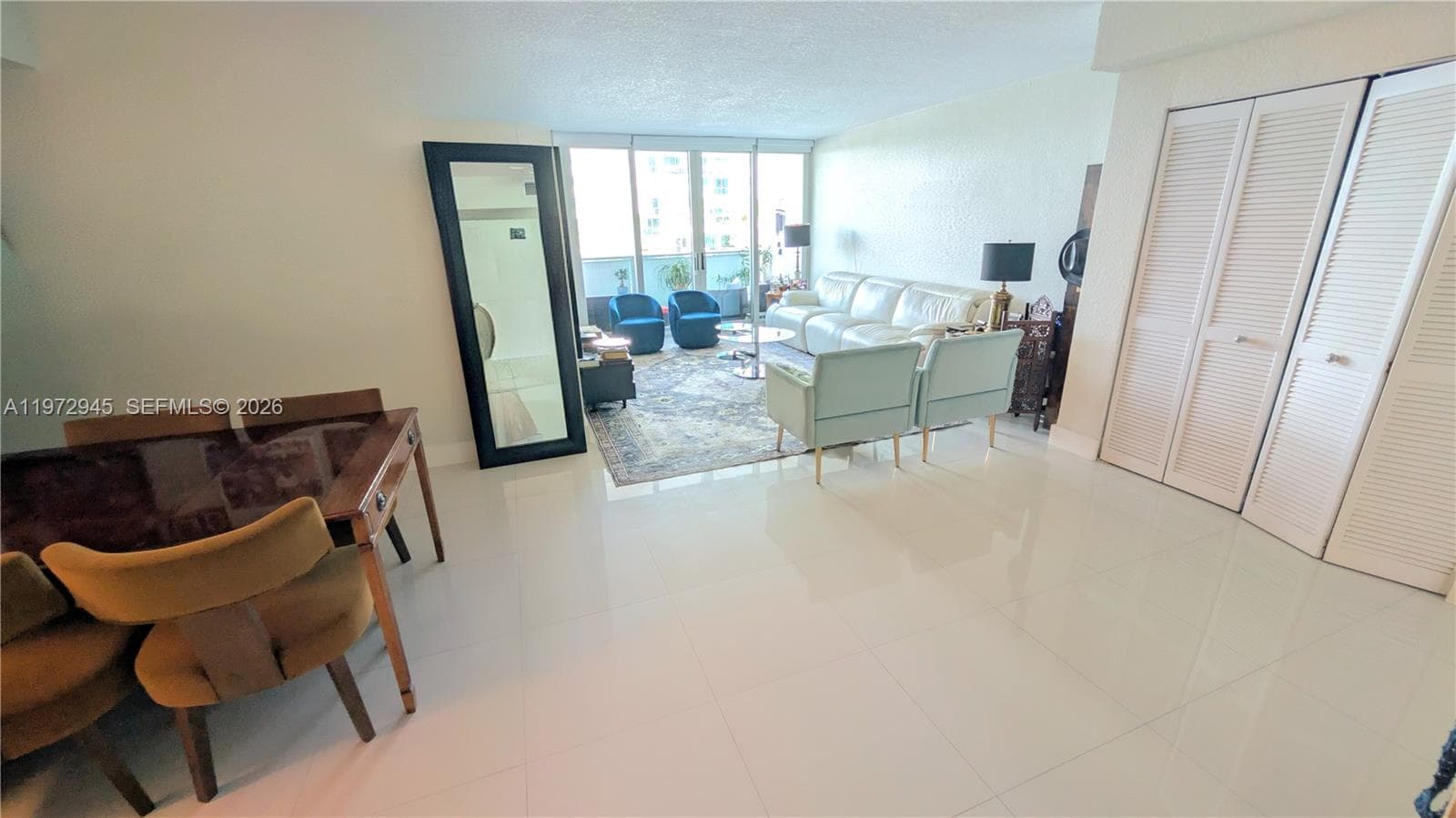 7501 E Treasure Dr # 2M, North Bay Village FL 33141 photo 4