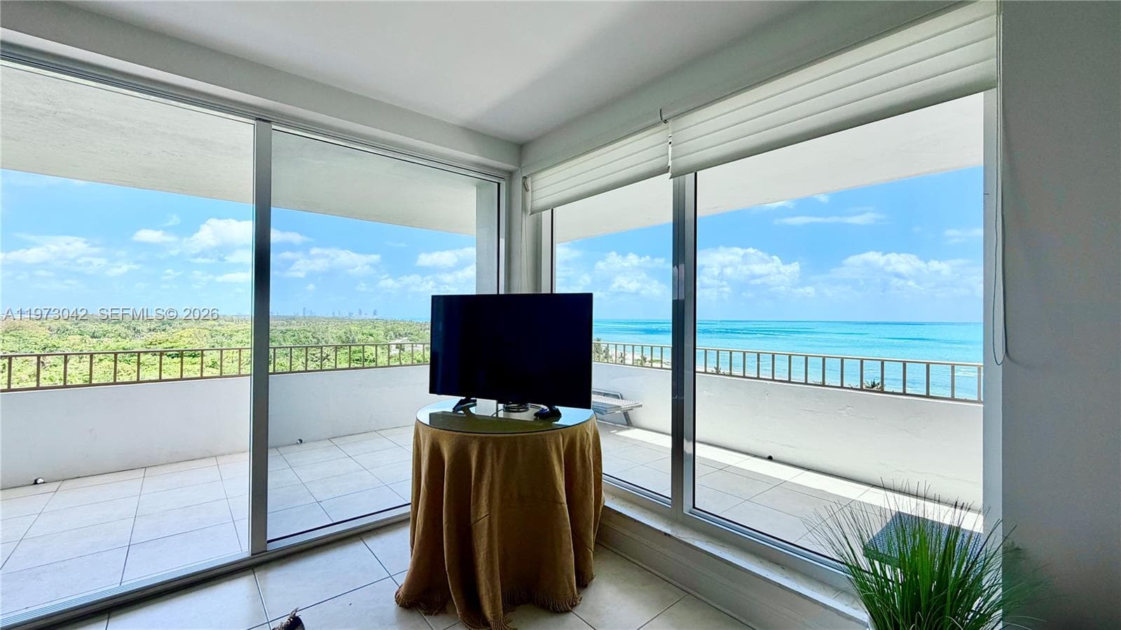 177 Ocean Lane Dr # 1008, Key Biscayne FL 33149 photo 2