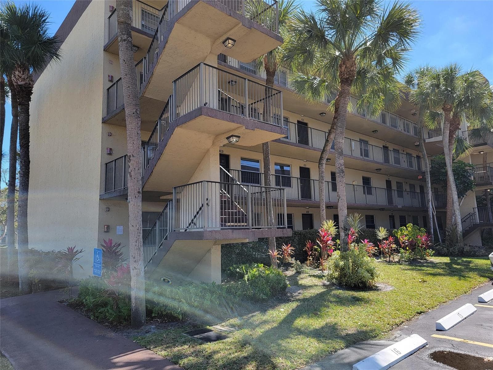 3121 NW 47th Terrace # 403, Lauderdale Lakes FL 33319 photo 3