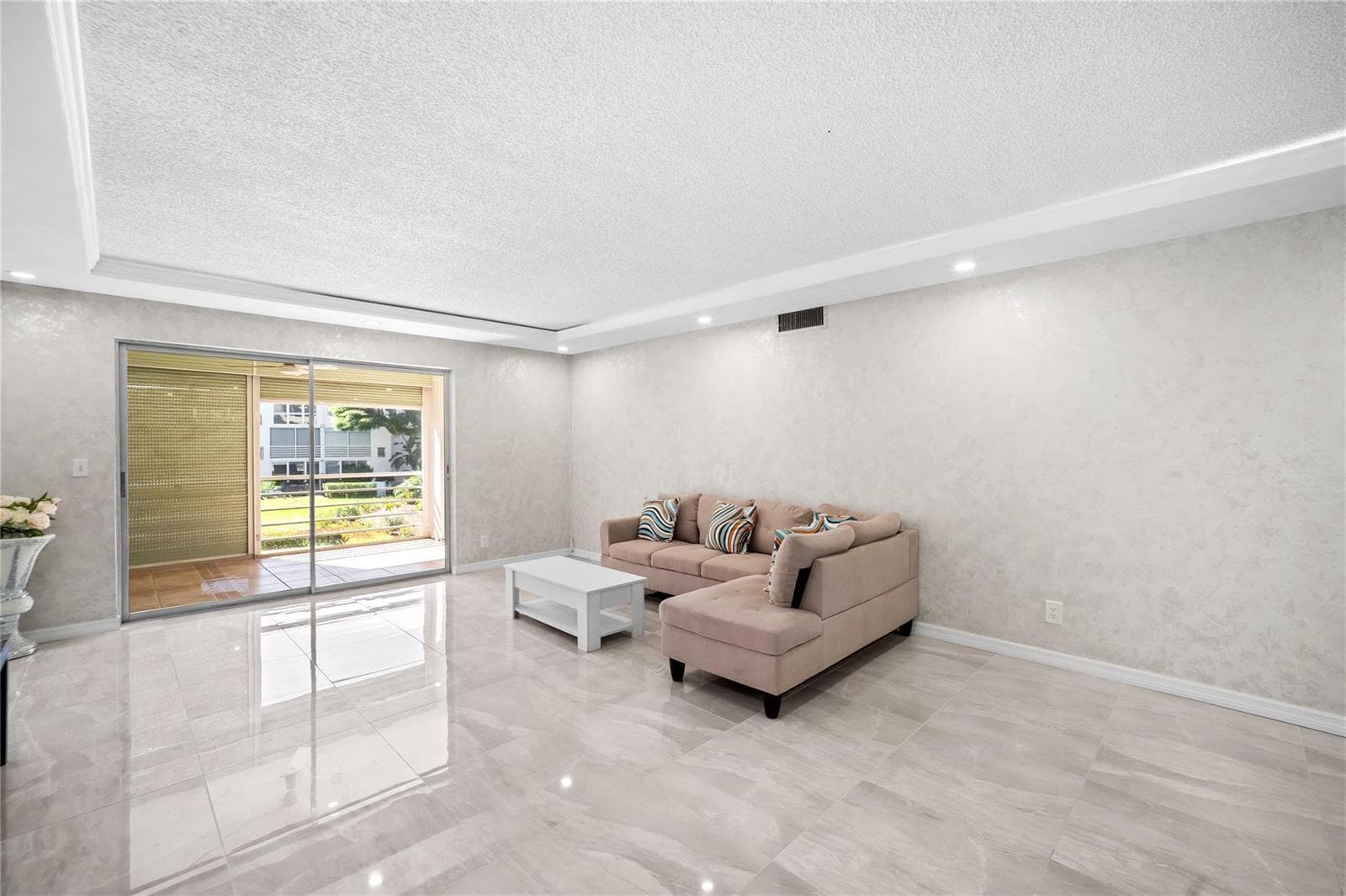 2615 NE 3rd Court # 220, Boynton Beach FL 33435 photo 4