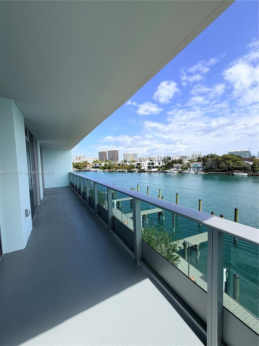 9221 E Bay Harbor Dr # 309, Bay Harbor Islands FL 33154 photo 3
