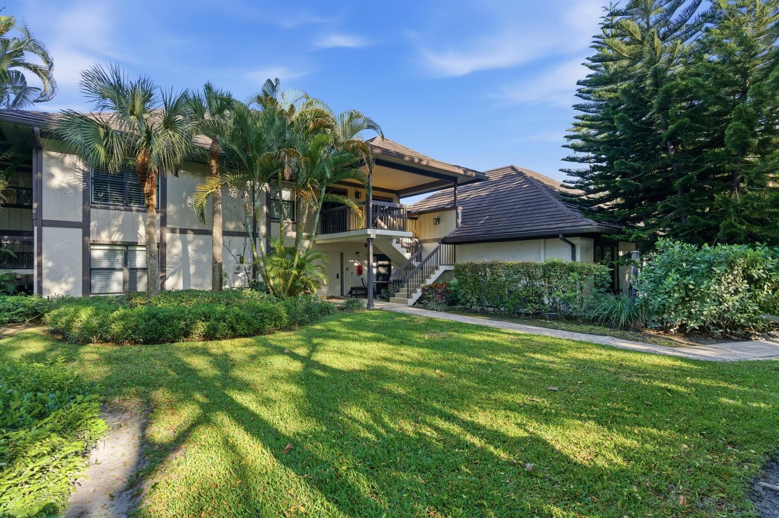 2810 Polo Island Drive # C202, Wellington FL 33414 photo 2