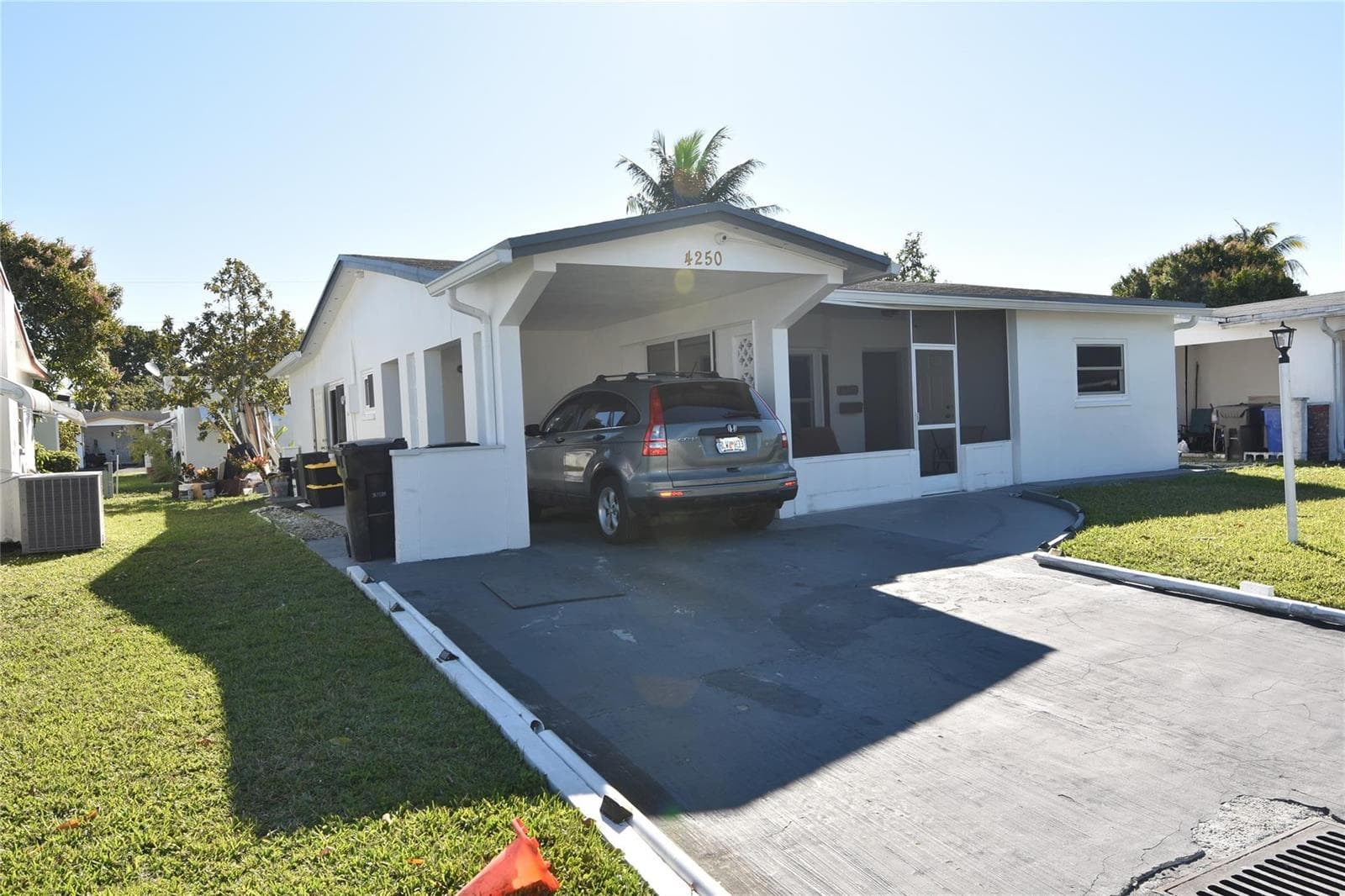 4250 NW 49th Terrace, Lauderdale Lakes FL 33319 photo 2