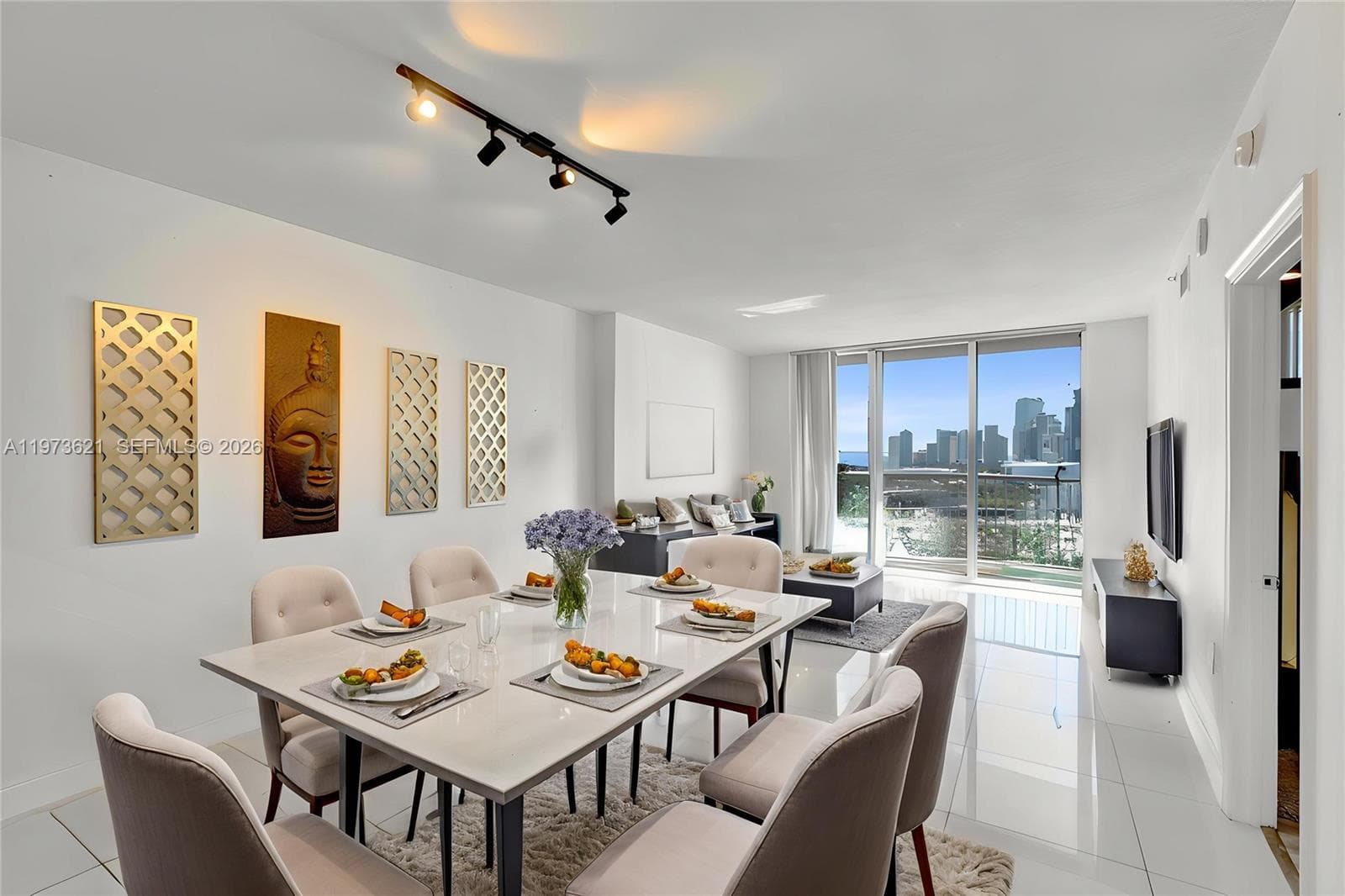 1750 N Bayshore Dr # 2510, Miami FL 33132 photo 2