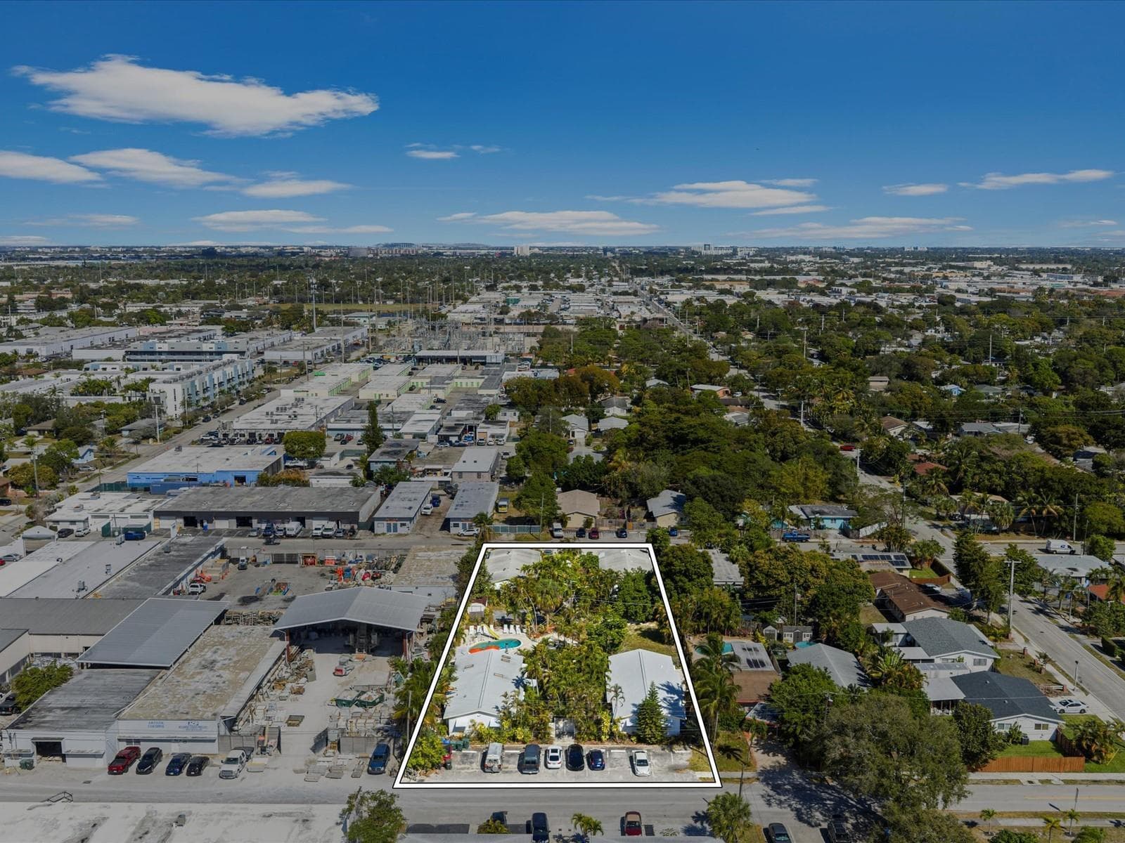 560-564 NE 34th Street, Oakland Park FL 33334 photo 3