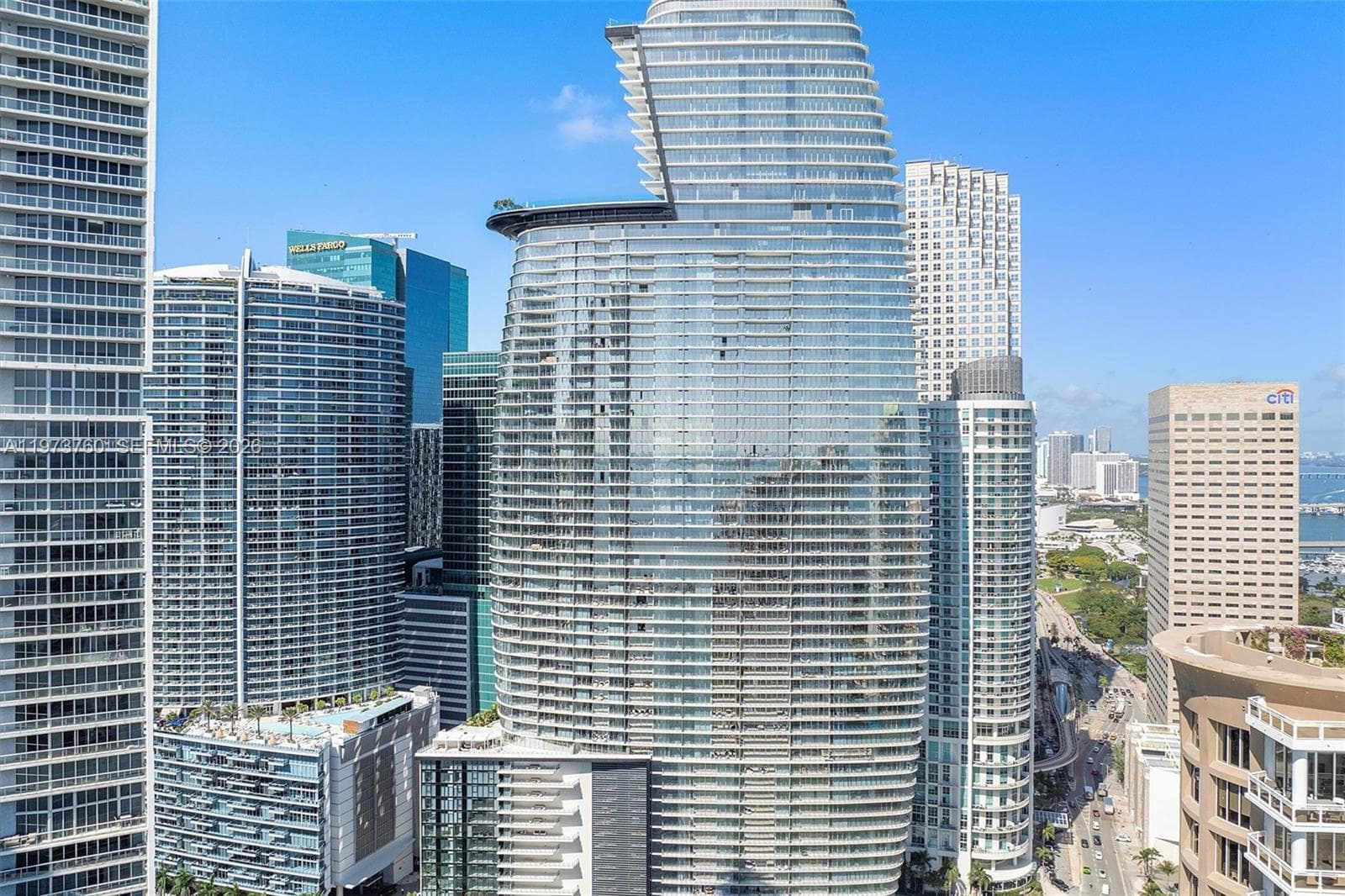 300 Biscayne Blvd Way # 903, Miami FL 33131 photo 2