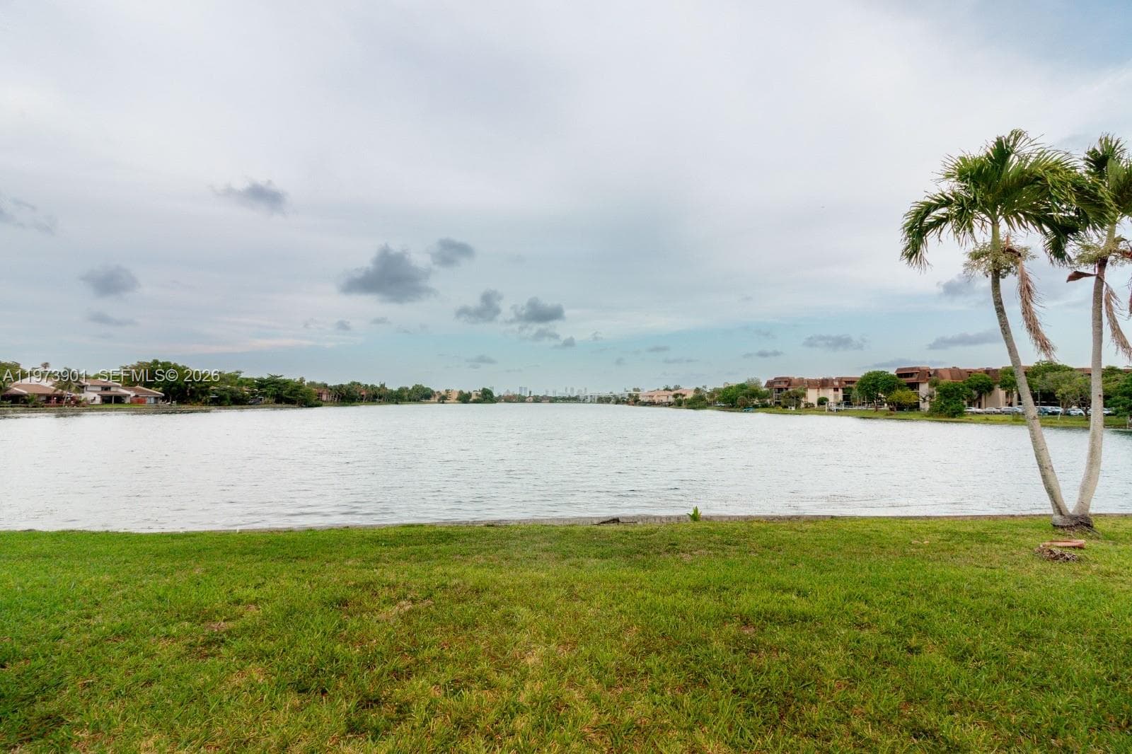 447 NE 195th St # 217, Miami FL 33179 photo 3