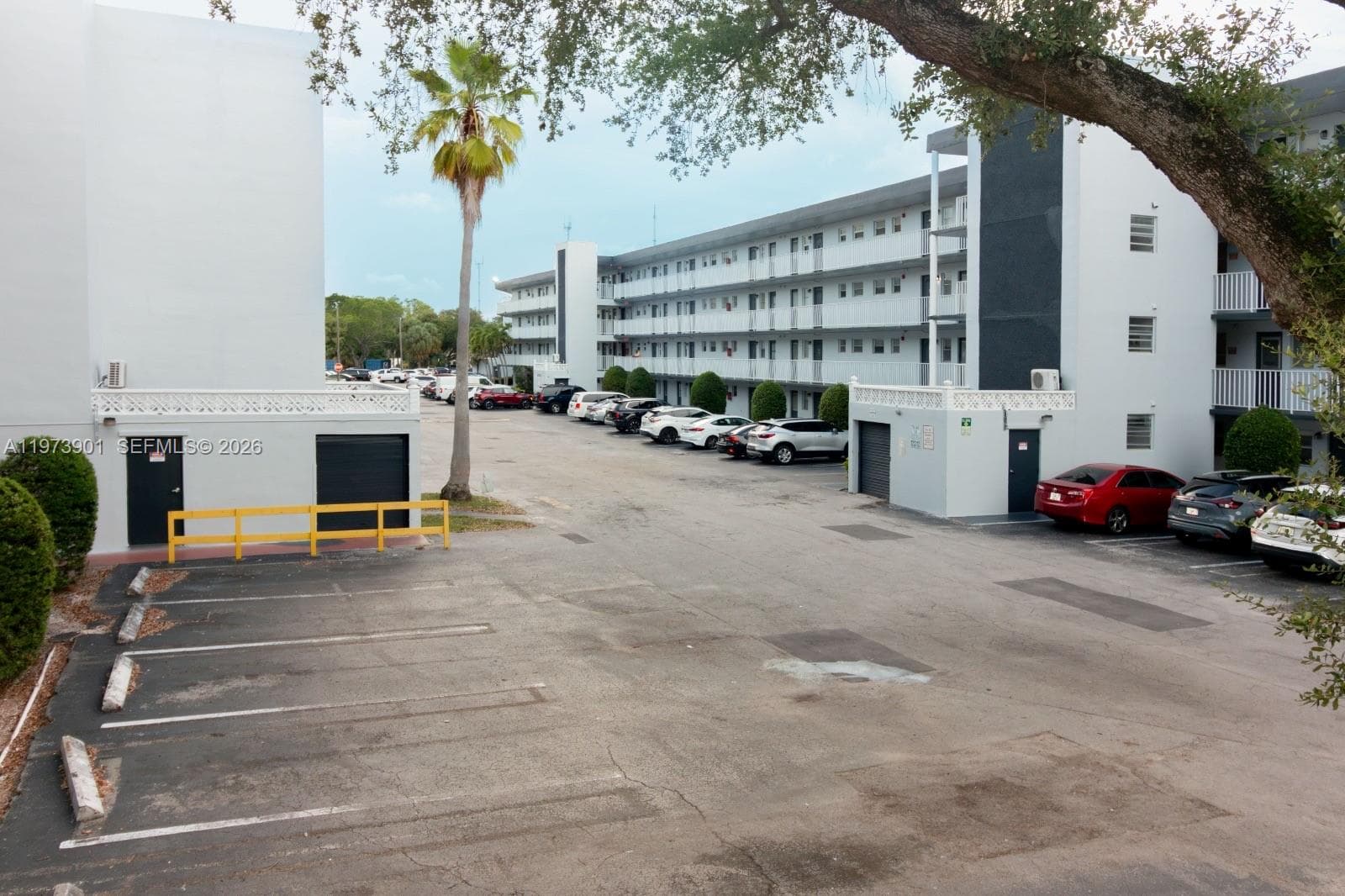 447 NE 195th St # 217, Miami FL 33179 photo 5