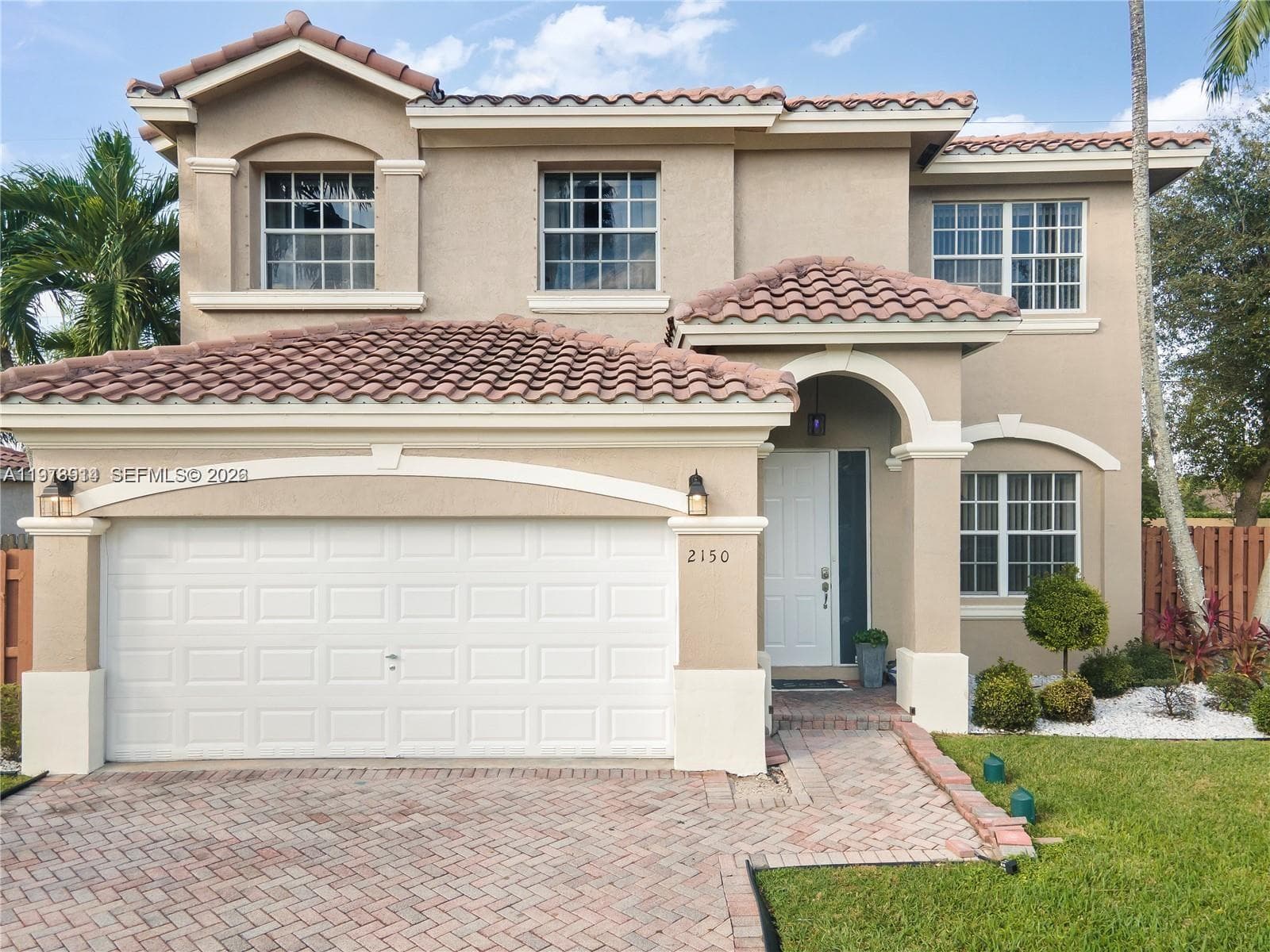 2150 NW 100th Ave, Pembroke Pines FL 33024