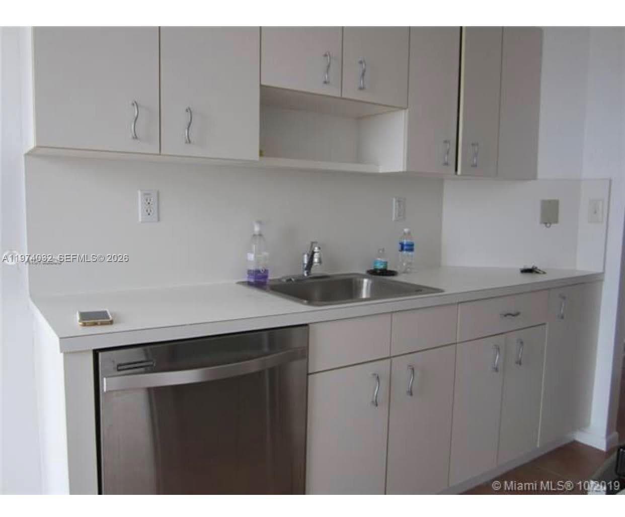 1688 West Ave # 1107, Miami Beach FL 33139 photo 2