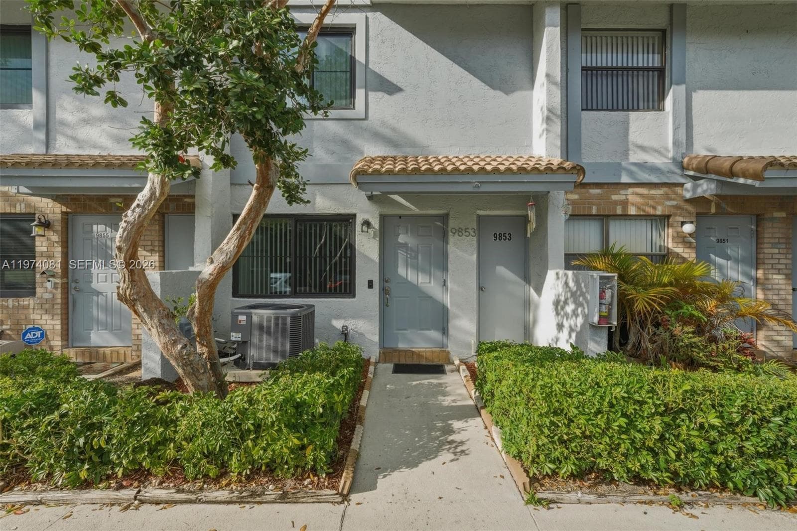 9853 Riverside Dr # 24, Coral Springs FL 33071 photo 2