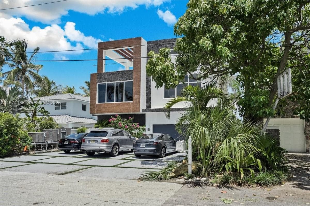3036 N Atlantic Blvd, Fort Lauderdale FL 33308 photo 4