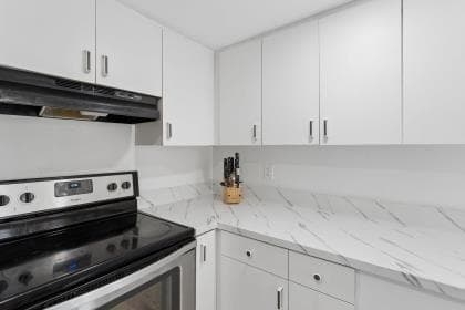 8027 Lagos De Campo Boulevard # A4, Tamarac FL 33321 photo 4