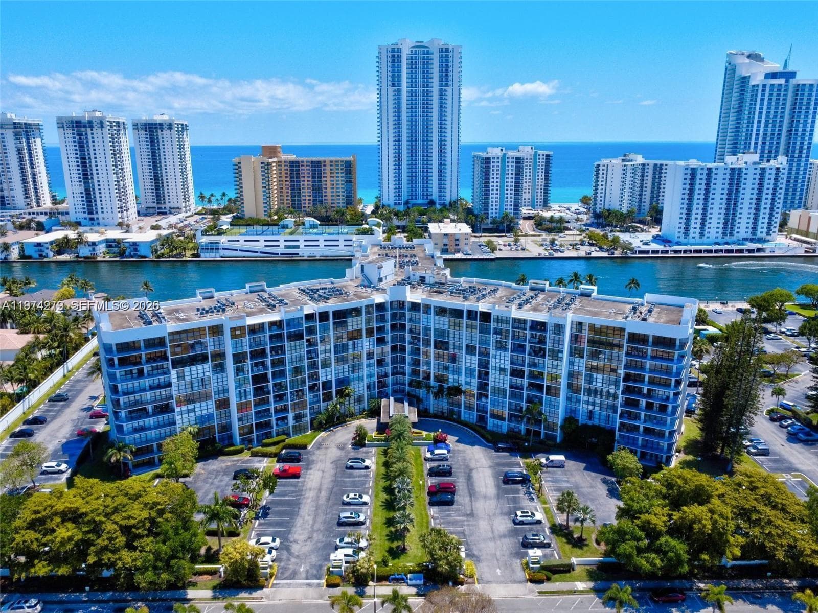 1000 Parkview Dr # 1022, Hallandale Beach FL 33009
