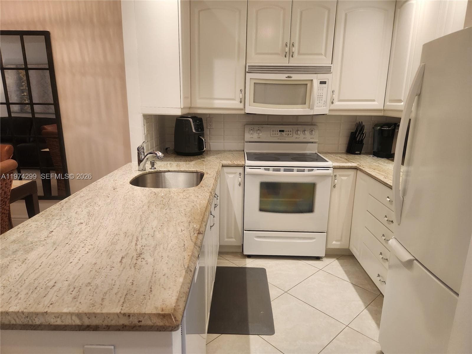 5101 NW 34th St # 101, Lauderdale Lakes FL 33319 photo 5