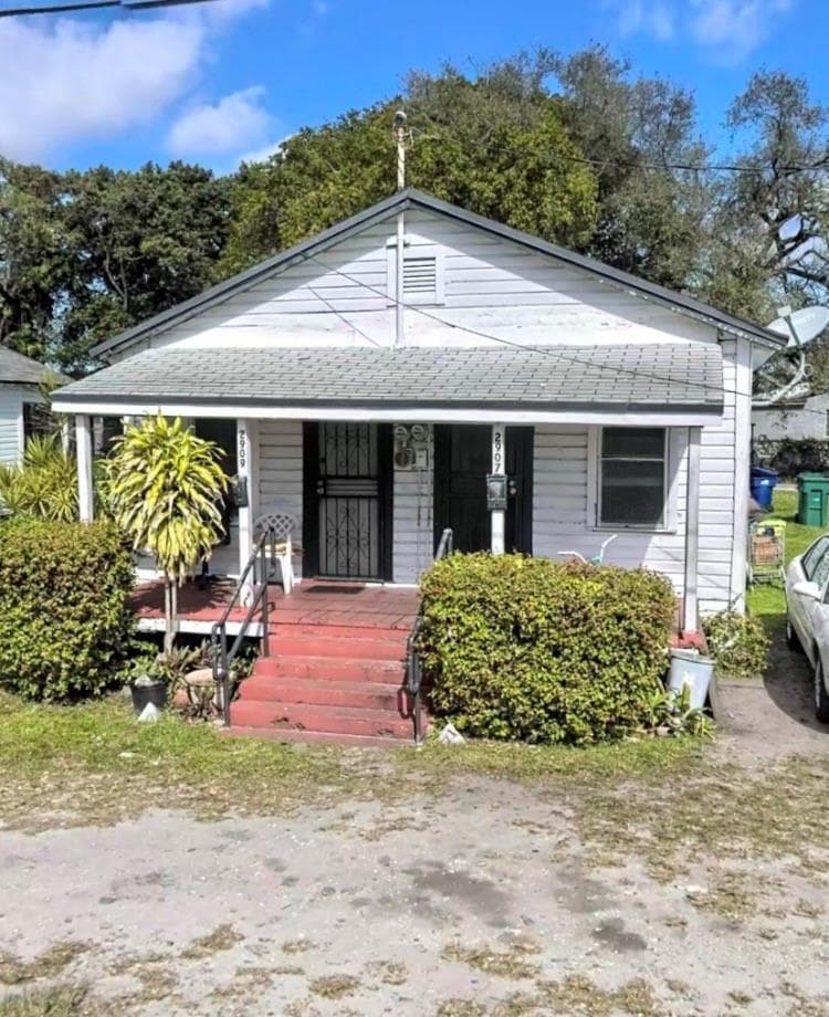 2907 NW 48th Street, Miami FL 33142