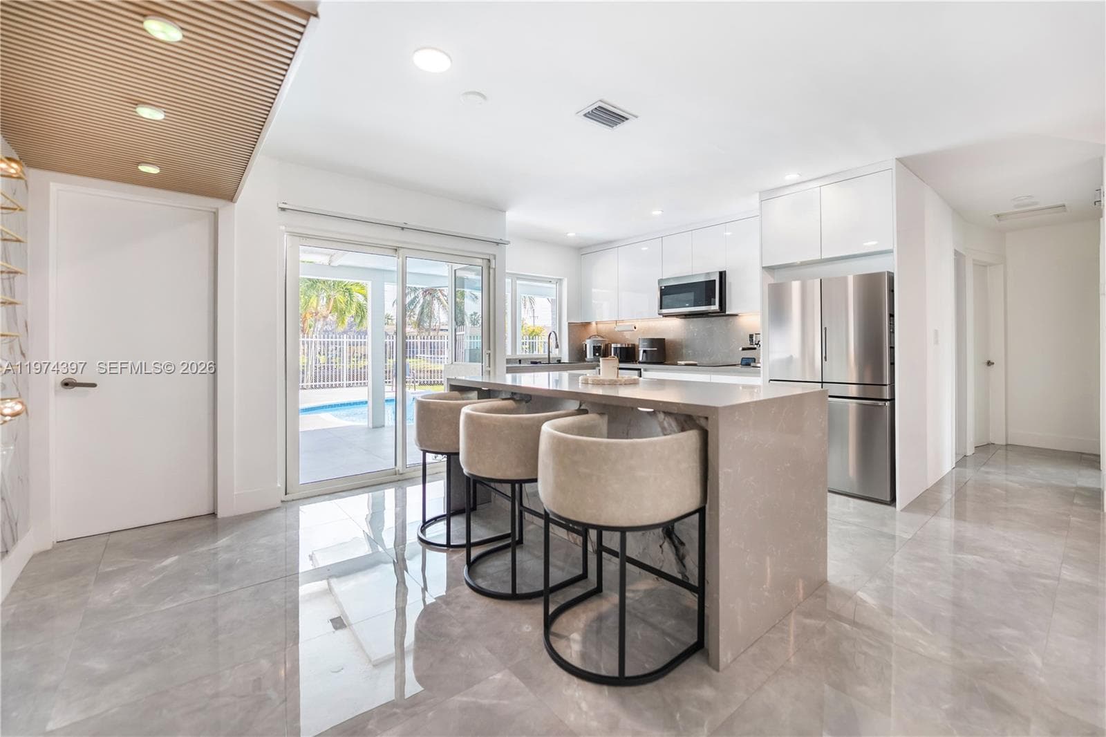 1830 NW 32nd St, Oakland Park FL 33309 photo 4