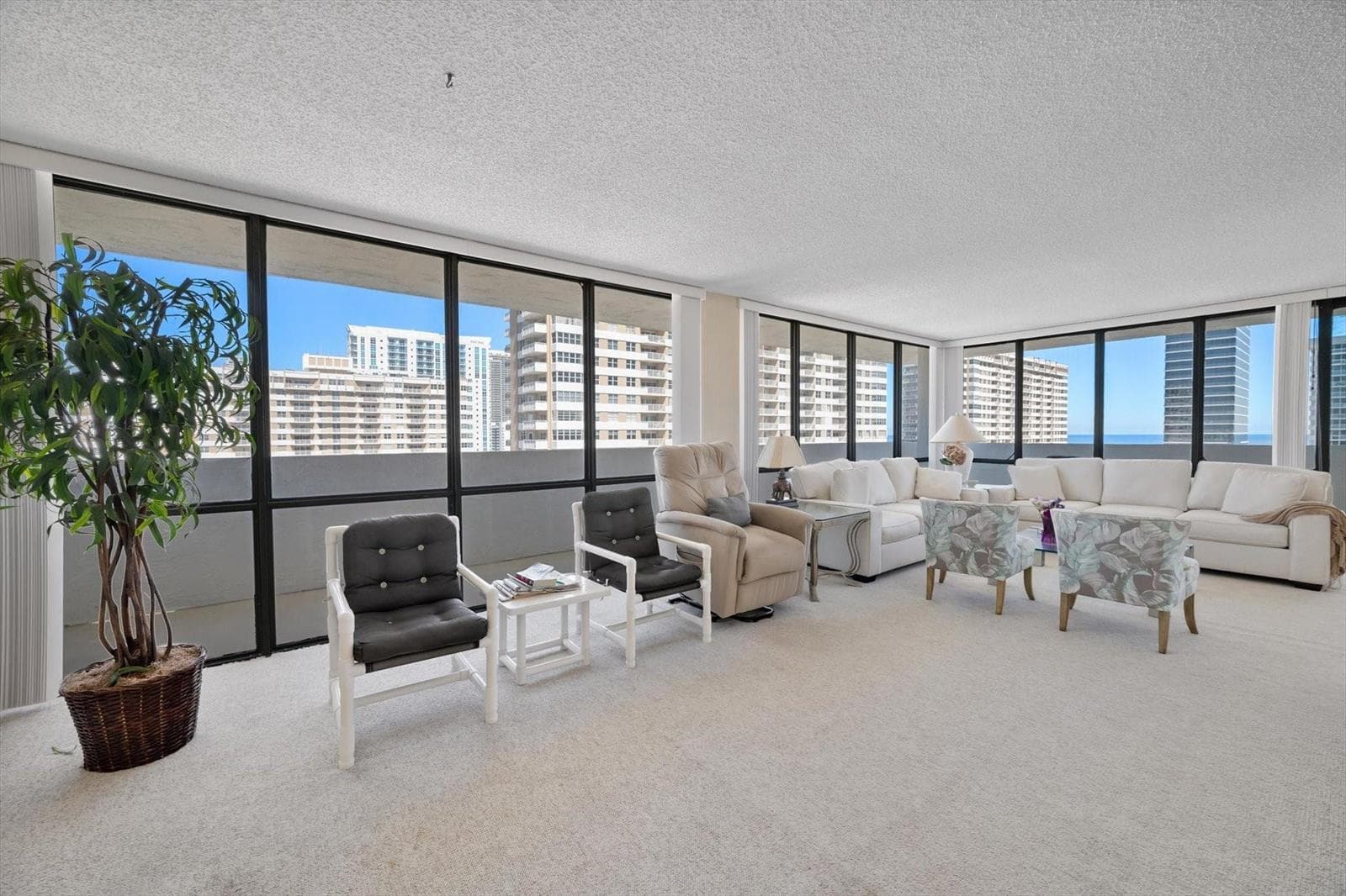 2017 S Ocean Drive, Hallandale Beach FL 33009 photo 5