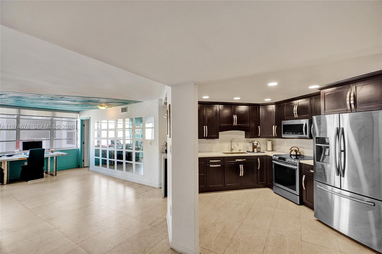 2750 NE 183rd St # 406, Aventura FL 33160 photo 3