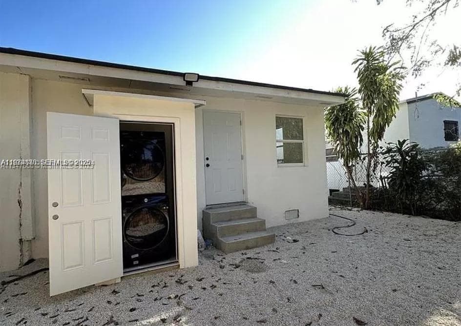 101 NW 68th Ter, Miami FL 33150 photo 4