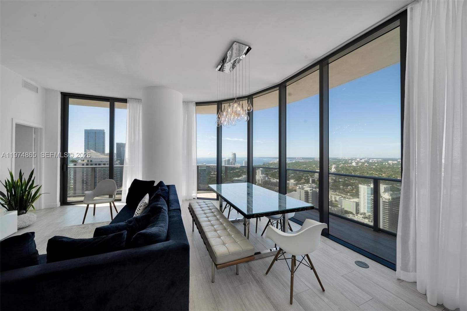 55 SW 9th St # 4406, Miami FL 33130 photo 3