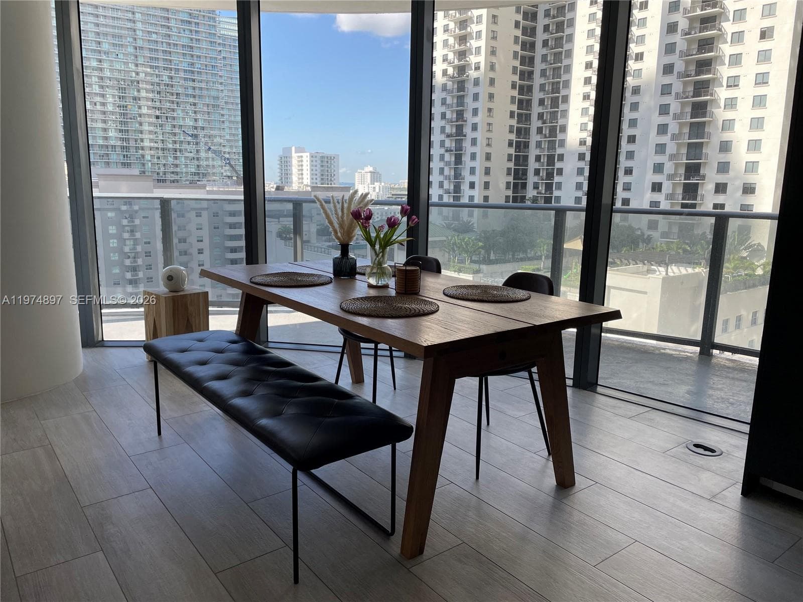 45 SW 9th St # 1206, Miami FL 33130 photo 4