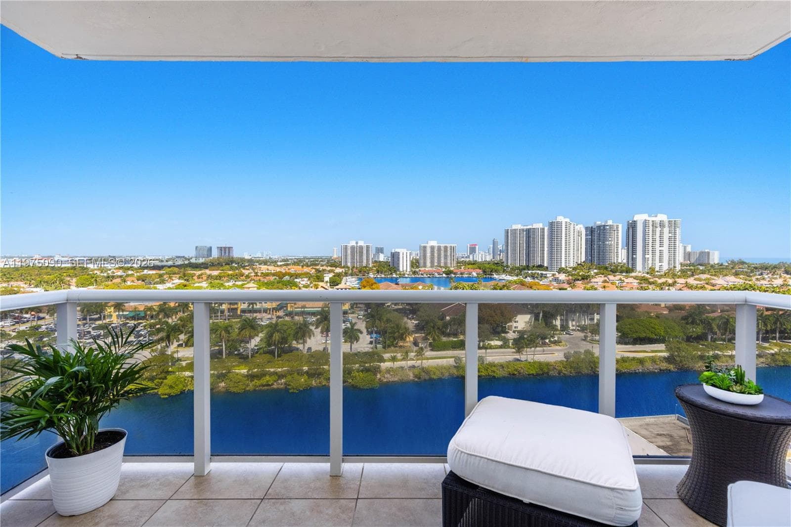 3625 N Country Club Dr # 1401, Aventura FL 33180 photo 2
