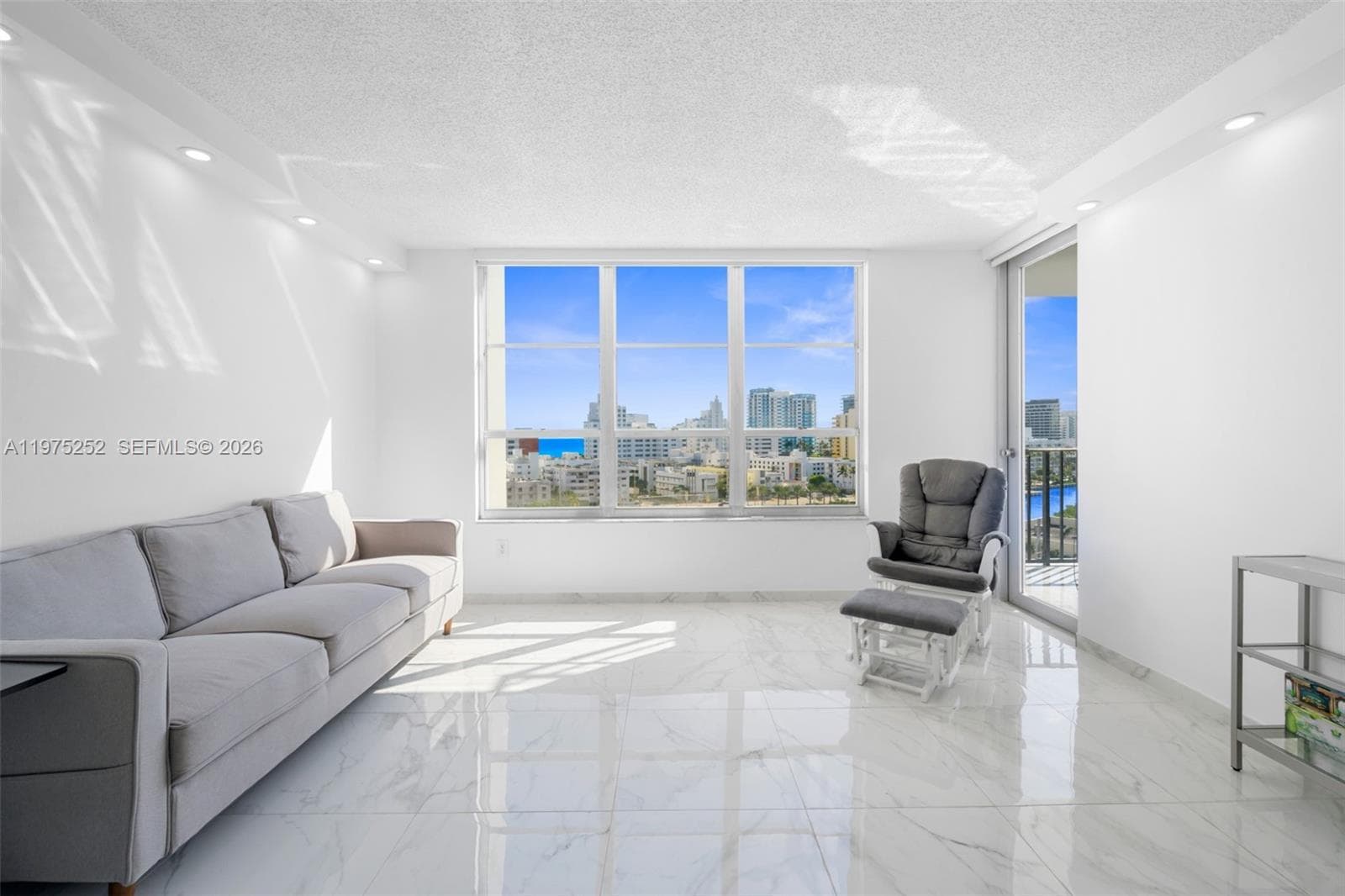 4101 Pine Tree Dr # 919, Miami Beach FL 33140 photo 2