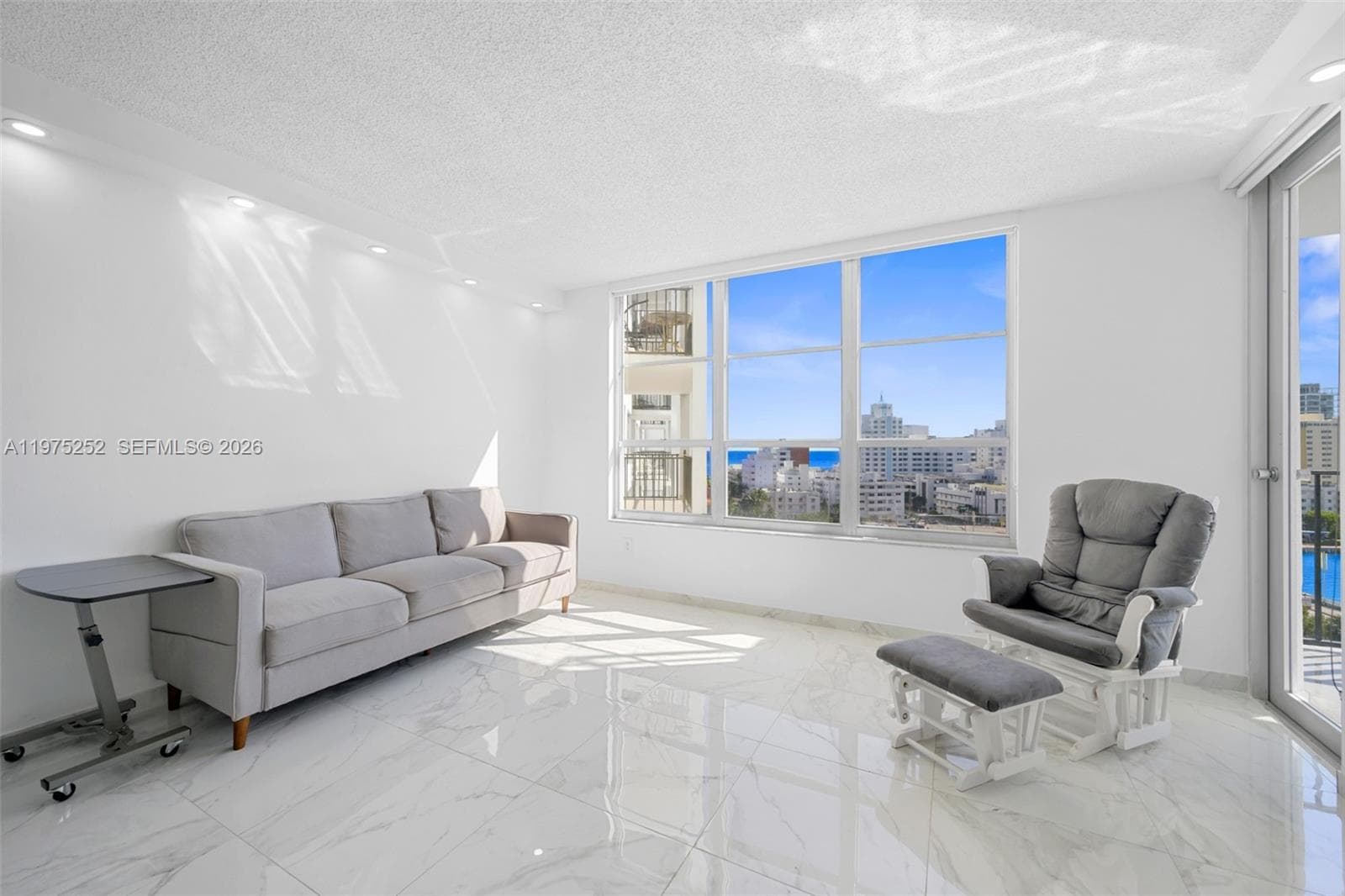 4101 Pine Tree Dr # 919, Miami Beach FL 33140 photo 3