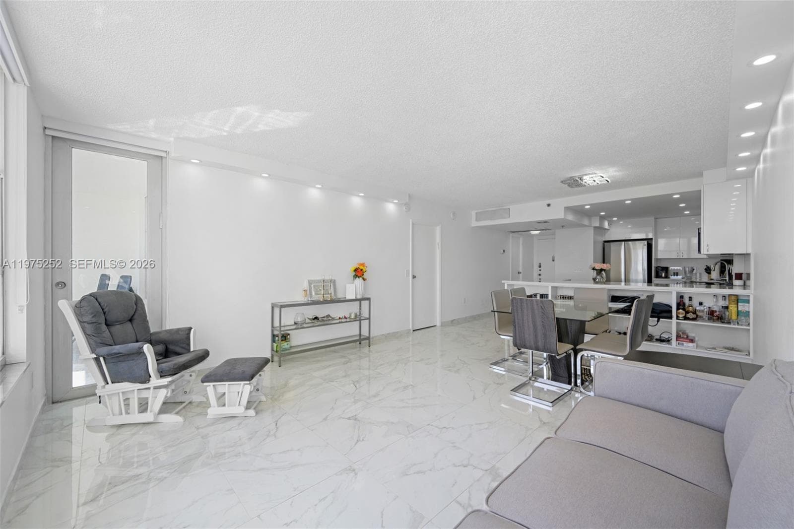 4101 Pine Tree Dr # 919, Miami Beach FL 33140 photo 5