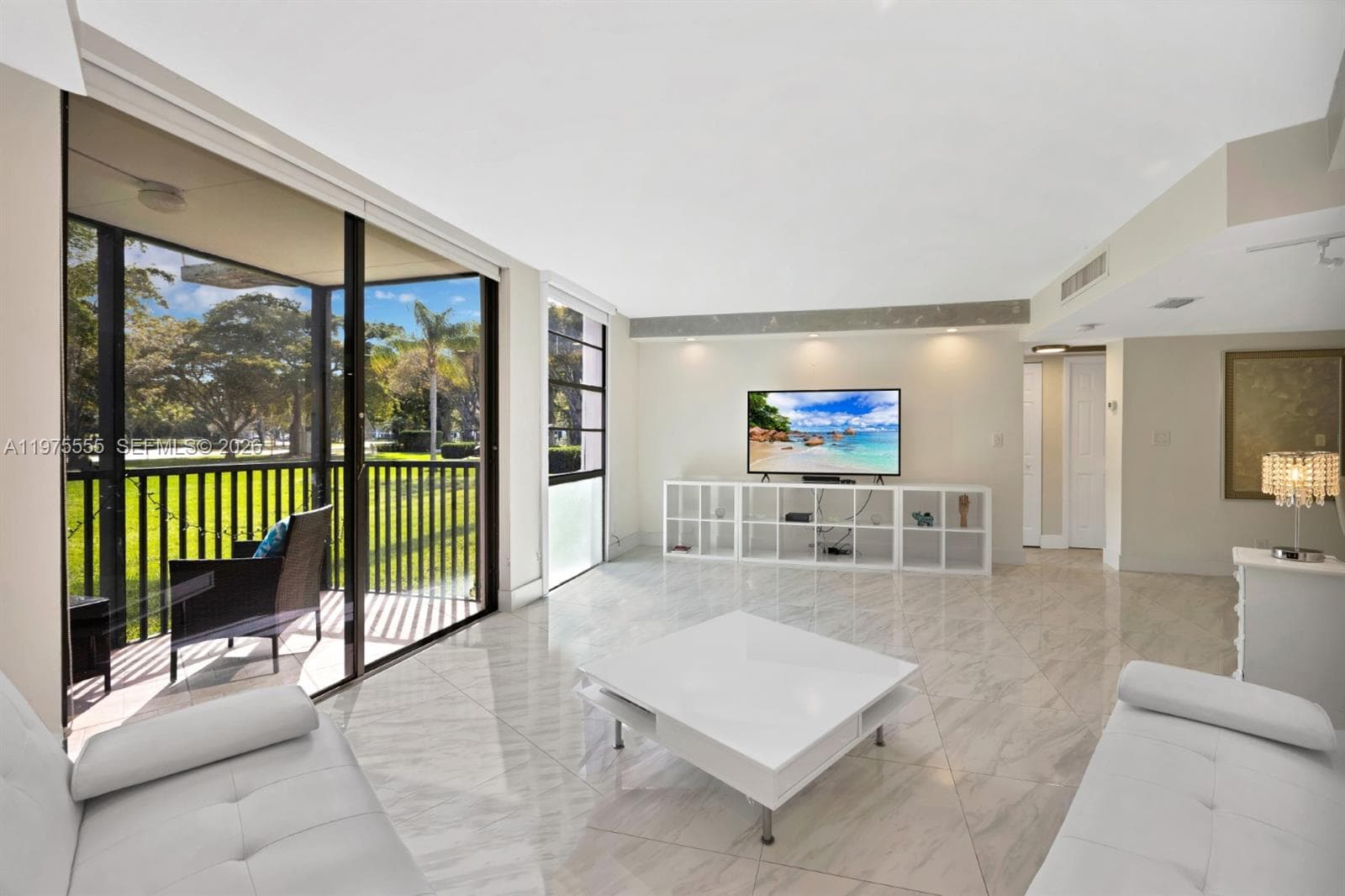 3101 N Country Club Dr # 105, Aventura FL 33180 photo 3