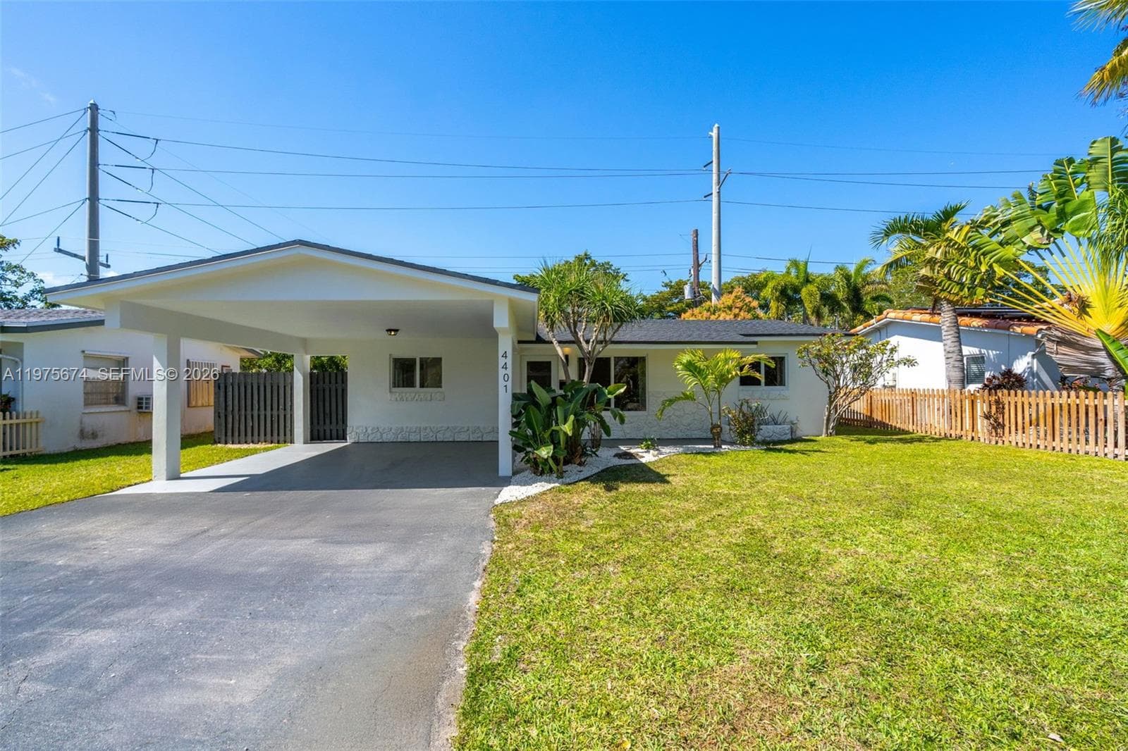 4401 NE 13th Ave, Oakland Park FL 33334 photo 2