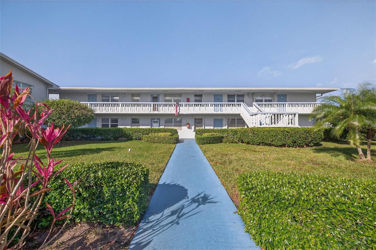 51 Farnham C, Deerfield Beach FL 33442 photo 2